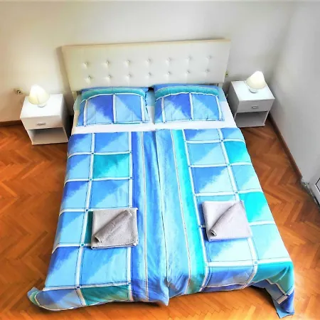 Apartment C'est La Vie Center *